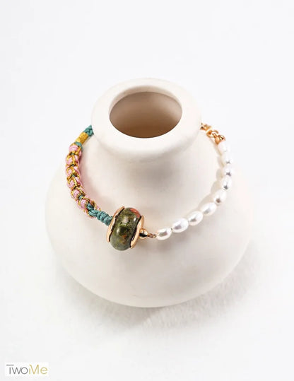 Armband mit Blumen und grünen Steinen - Jewelry & Accessories - Bracelets & Bangles - Charm Bracelets